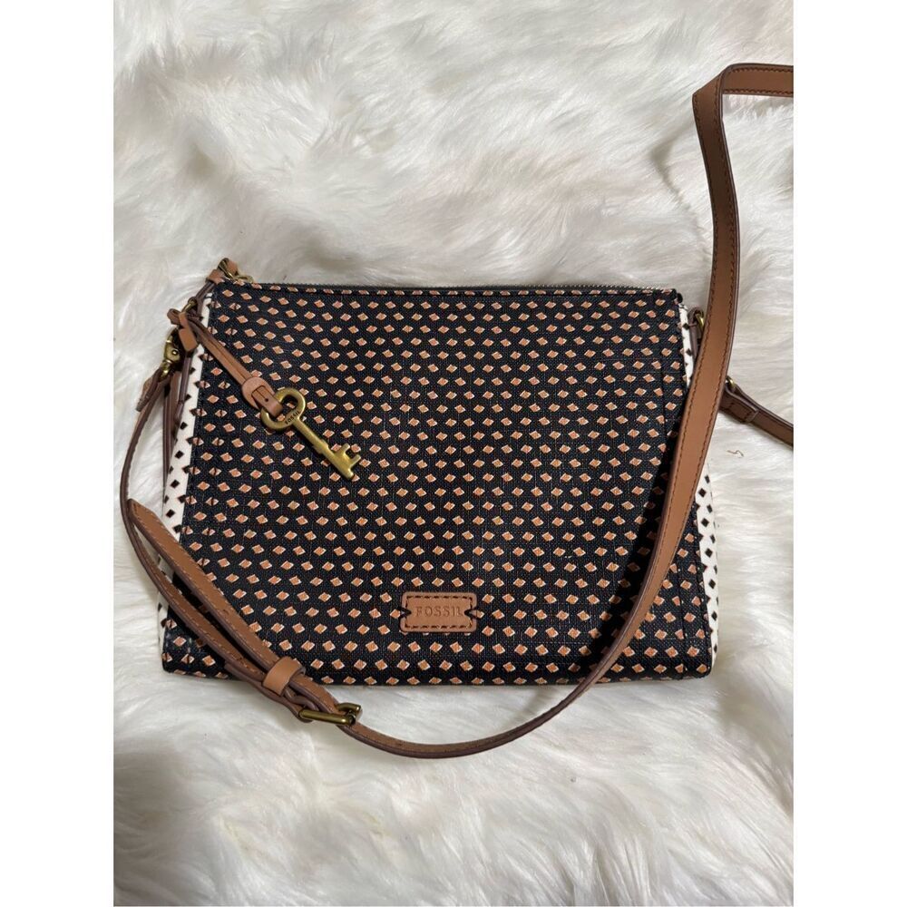 Fossil Emma crossbody bag adjustable straps